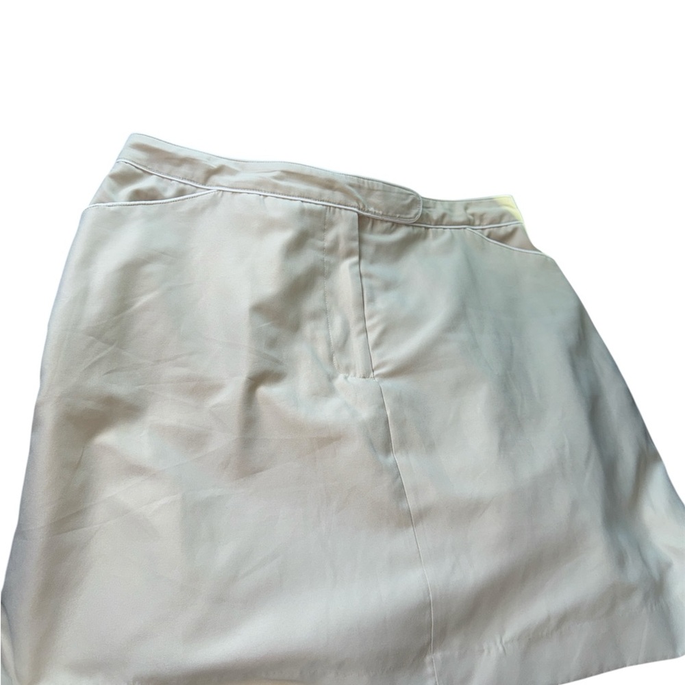 Izod Beige Ladies Skirt